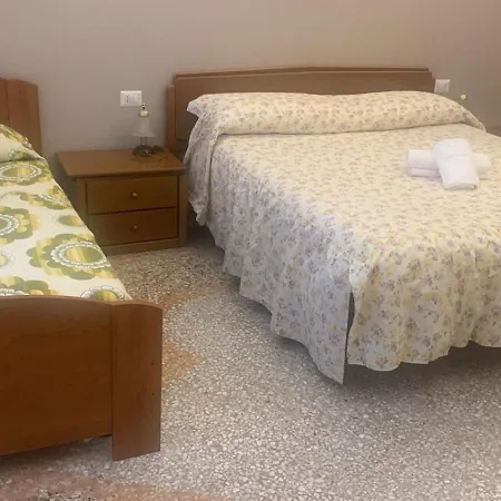 Domus Conte By Local Domus * Roma