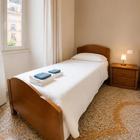Domus Conte By Local Domus Maison d'hôtes Rome